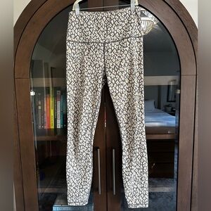 VARLEY Century Leggings - Size Medium